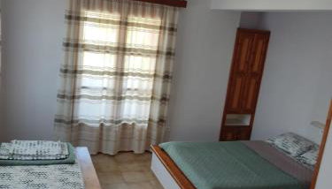 Michalis Chios Rooms - Foto 1