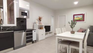 MON ART - Piso turístico en el centro de Logroño - ESTACIÓN DE TREN LOGROÑO - Foto 2