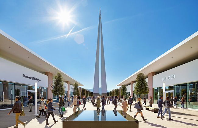 Private Einkaufstour von Hotels in Turin zum Torino Outlet Village - Foto 1