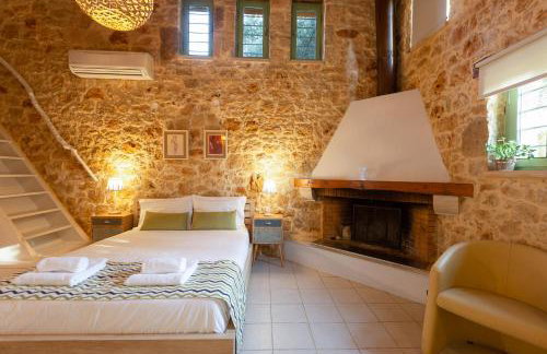 Nature Retreat Green Oasis Villa with Private Pool & Rooftop Hot Tub - Foto 6