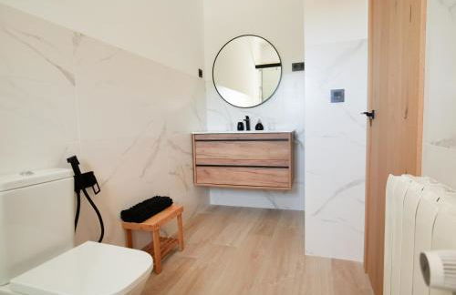 Casa Rural Completa en Alicante 6 Habitaciones con Piscina, BBQ, Vistas Naturaleza Ideal Grupos - Photo 25