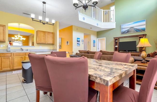 6 Br Pool Home with Spa and Game Room - Foto 12