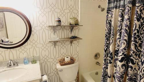 E10 comfortable and neat 2 bedroom 2 bath - Foto 5