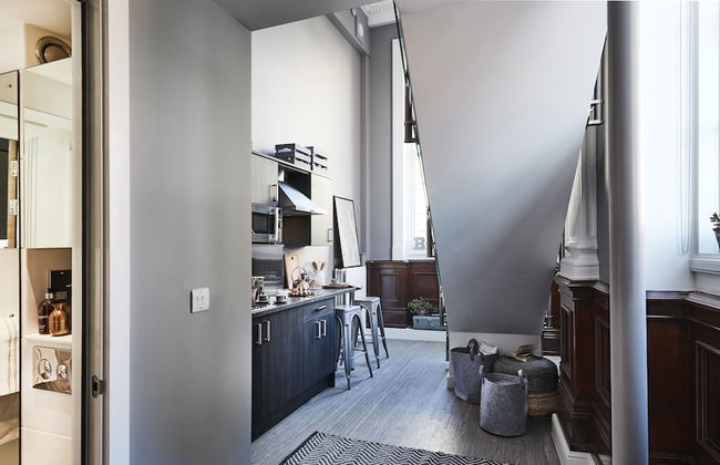 Plummer House - Photo 3