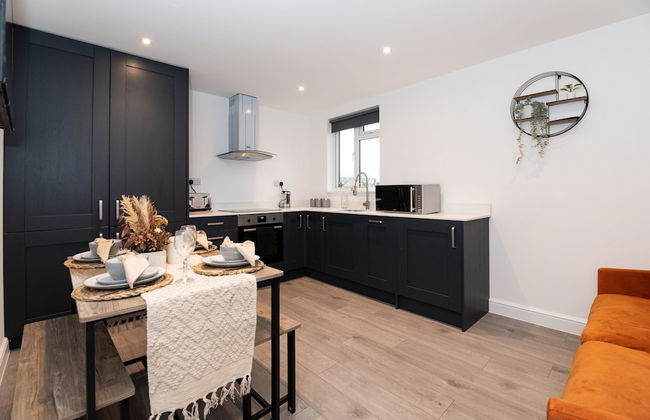 Woodside Park 3 Bedroom Apt with Parking - Foto 21