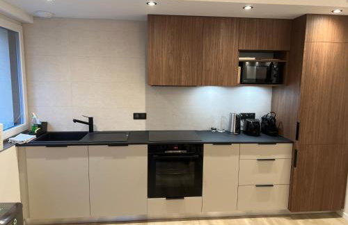 Petite maison climatisée avec garage attenant - Foto 13