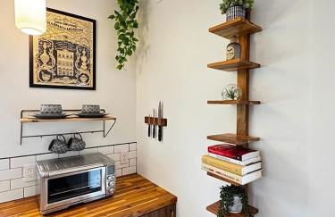 Tiny House Rental in Asheville, NC - The Bat Shack - Foto 9