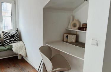 Typical Lisbon Apartment Príncipe Real - Photo 7