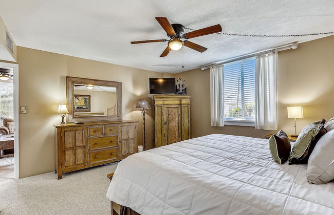 Dolphin Point 202a 2 Bedroom Condo by RedAwning - Foto 6