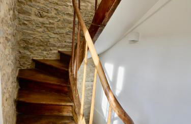 D-Day Suites - Photo 45