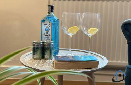 Petham Cottage Stanwick 2 bed sleeps 6 - Photo 25