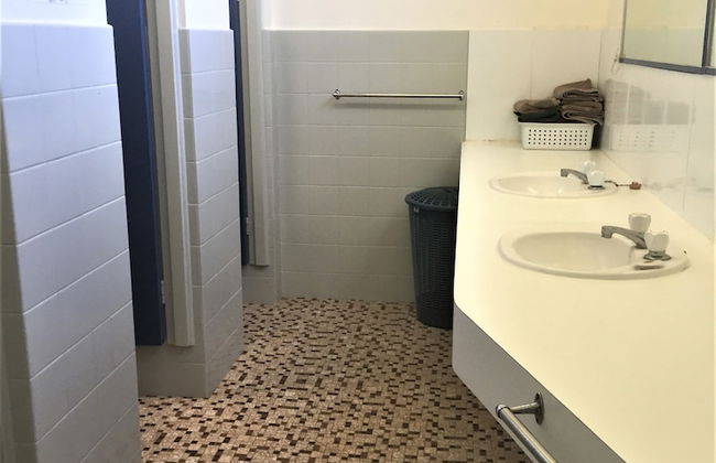 Junee Tourist Park - Photo 54