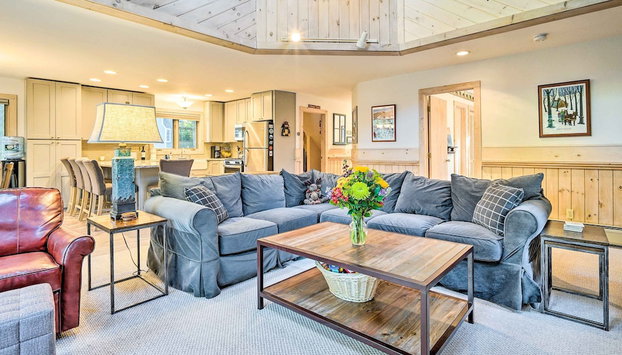 Cozy Getaway: Private Hot Tub, Near Skiing - Foto 5, Interior