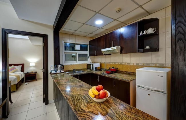 AL HAYAT HOTEL APARTMENTS - Photo 11