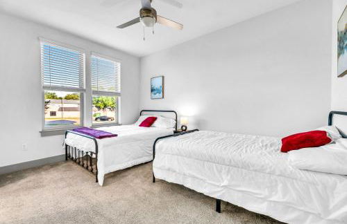 Bright 2BD 2BA Suite Gym and Pool City Center Stay - Foto 18