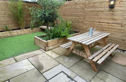 Slick Space for a Standish Stay - Photo 39