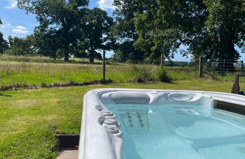 Poachers Hut at Keepers Cottage - Hot Tub & Pizza Oven - Trossachs - Foto 3