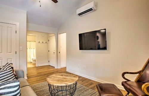 Walk to Main Street Eats Remodeled Saluda Apt - Foto 4