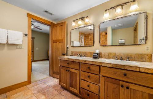 Steelhead Chalet 23 - Tamarack Resort - Deck - Garage - WiFi - Hot tub - Foto 36