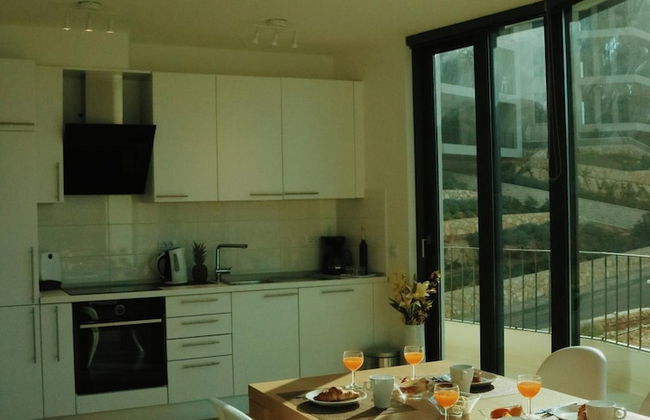 White Cloud Apartments - Photo 13