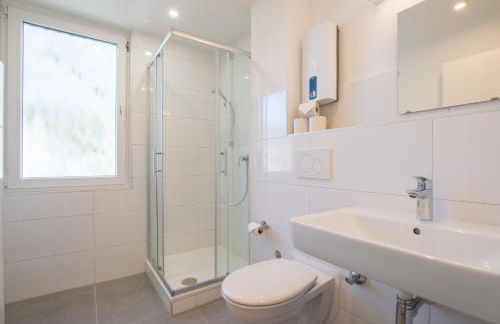 T&K Apartments - Studio Apartments - 22 min MESSE DUS & Airport DUS - Foto 5