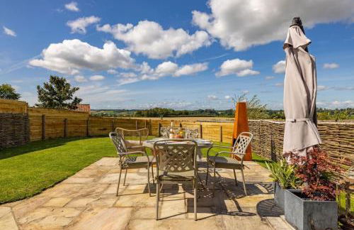 Luxurious Complex: 2 barns together edge of Frome - Photo 52