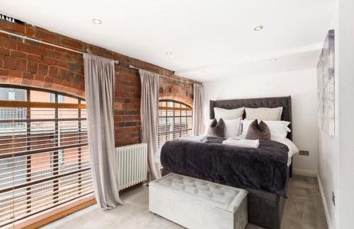 High End Luxury Townhouse in JQ, 4 Bedrooms, Flat screen TV in all rooms, Free Parking, Near Birmingham City Centre DEPOSIT REQUIRED - Foto 15