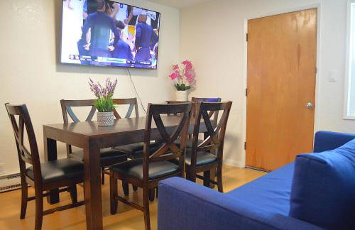 Modern 3 Bedroom Suite with AC for Family and Work group - Photo 35