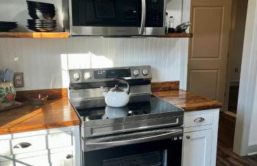 Creole Cottage - 2 Bed, 1 Bath, Pet Friendly with Fee, Walk to Downtown, Grill, Washer & Dryer - Foto 20