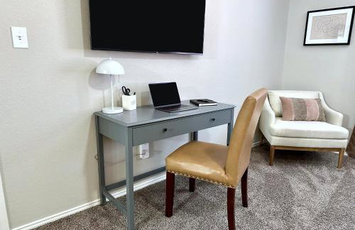 Modern Home Close to It All in DFW Texas! - Foto 22