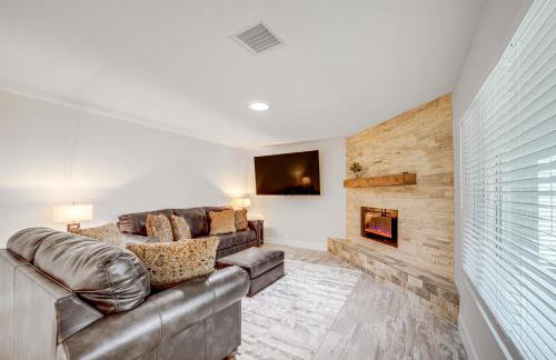 Near Hiking Lake Montezuma Home with Yard! - Foto 4