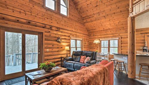 Secluded Gaylord Cabin with Deck, Fire Pit and Grill! - Foto 4