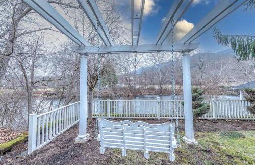 Jackson River Estate Main House Pool, Riverfront, sleeps 15 - Foto 40