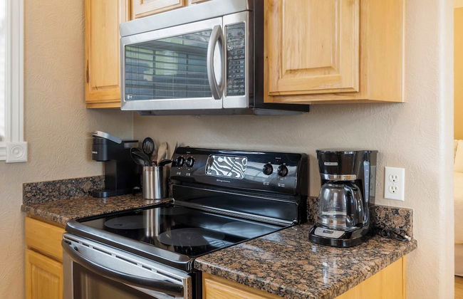 Blue Bird Hideaway - Near Silver Dollar City - Photo 8