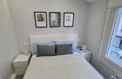 Ático Merced. Tranquilo y bien situado - Foto 2