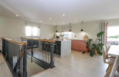 Bell House - Photo 11