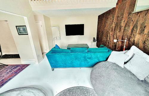 Big, Tidy, Cushy, & Activities - Foto 49