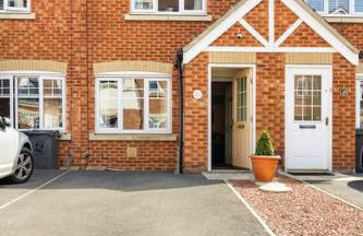 Modern 3 bedroom home *EVcharging* Garden, Parking - Photo 27