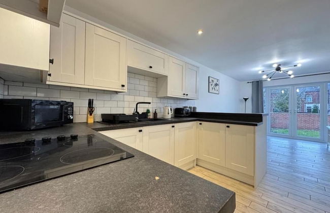 4 Guests - 2 Bedrooms - Parking - 9min City Centre - Photo 10