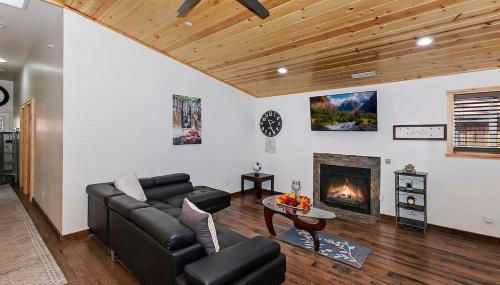 Stylish Elysian Big Bear Cabin w Enclosed backyard - Foto 3