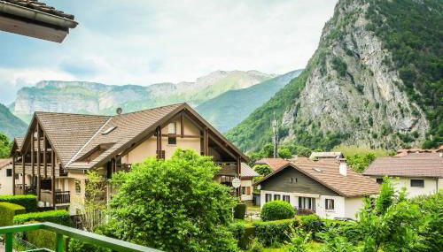 Slow Chalet Thônes lake & mountain 15 min to ski lift balcony parking - Foto 3