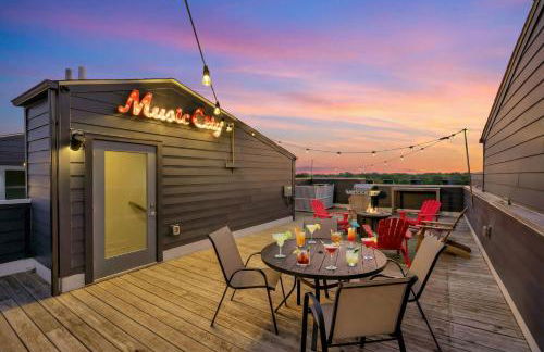 Rooftop Deck Grill Ping Pong Near Downtown Nashville - Foto 6