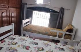 CASA - 3 quartos com ar - garagem para 3 carros - Foto 7