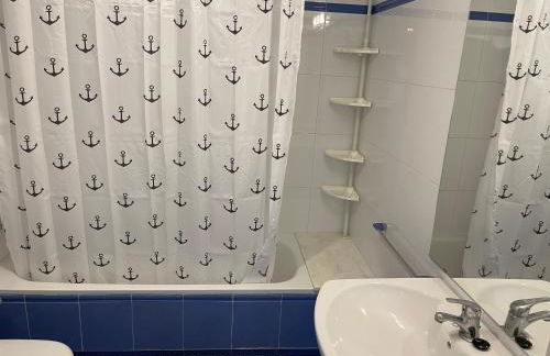 FENALS BEACH&CHIC, Boutique Apartament, free parking, full equipped near the beach - Foto 23