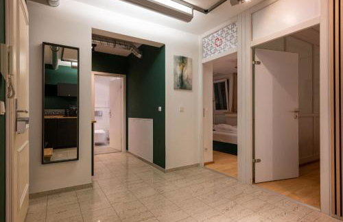 Munich Large Apartment 155 qm with 4 Bedrooms top located 1 to 12 guests - Foto 20