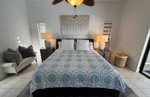 Three-Bedroom House - Best area-Heated Pool-Spa and Sauna Close to Beaches - Foto 34