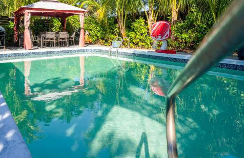 Ventur Tropical with Elite Pool & Ultimate Fun Zone - Foto 6