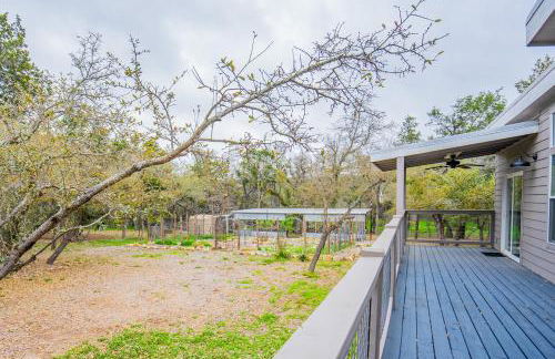 Serene Hill Country Home w/ Romantic Garden Escape - Foto 56