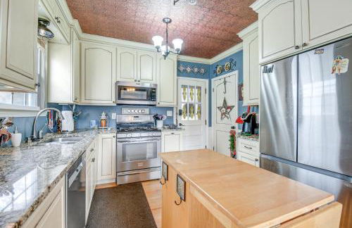 Monthly Stay Special! Cozy Cottage in Huntington - Foto 8