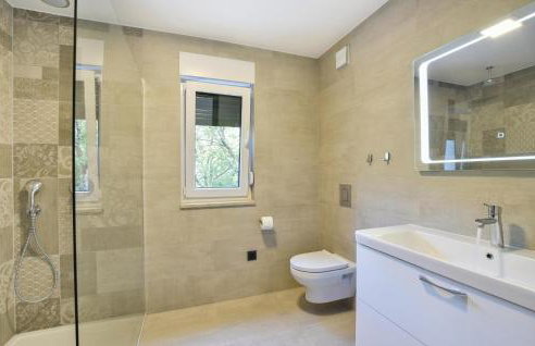 Beautiful Home In Omis With Sauna - Photo 46